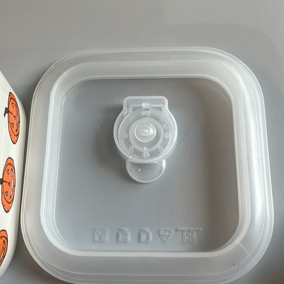 Rae Dunn White with pumpkins Food Storage Container - Picture 9 of 10